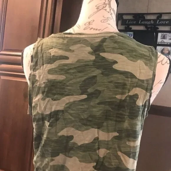 Old Navy Camouflage Tank Top Green Size Medium - Picture 10 of 12